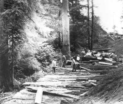 Construction of Redwood Highway, US&nbsp;101 north of San Francisco
