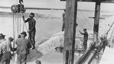 Construction of Yolo Causeway, 1915 Construction of Yolo Causeway, 1915